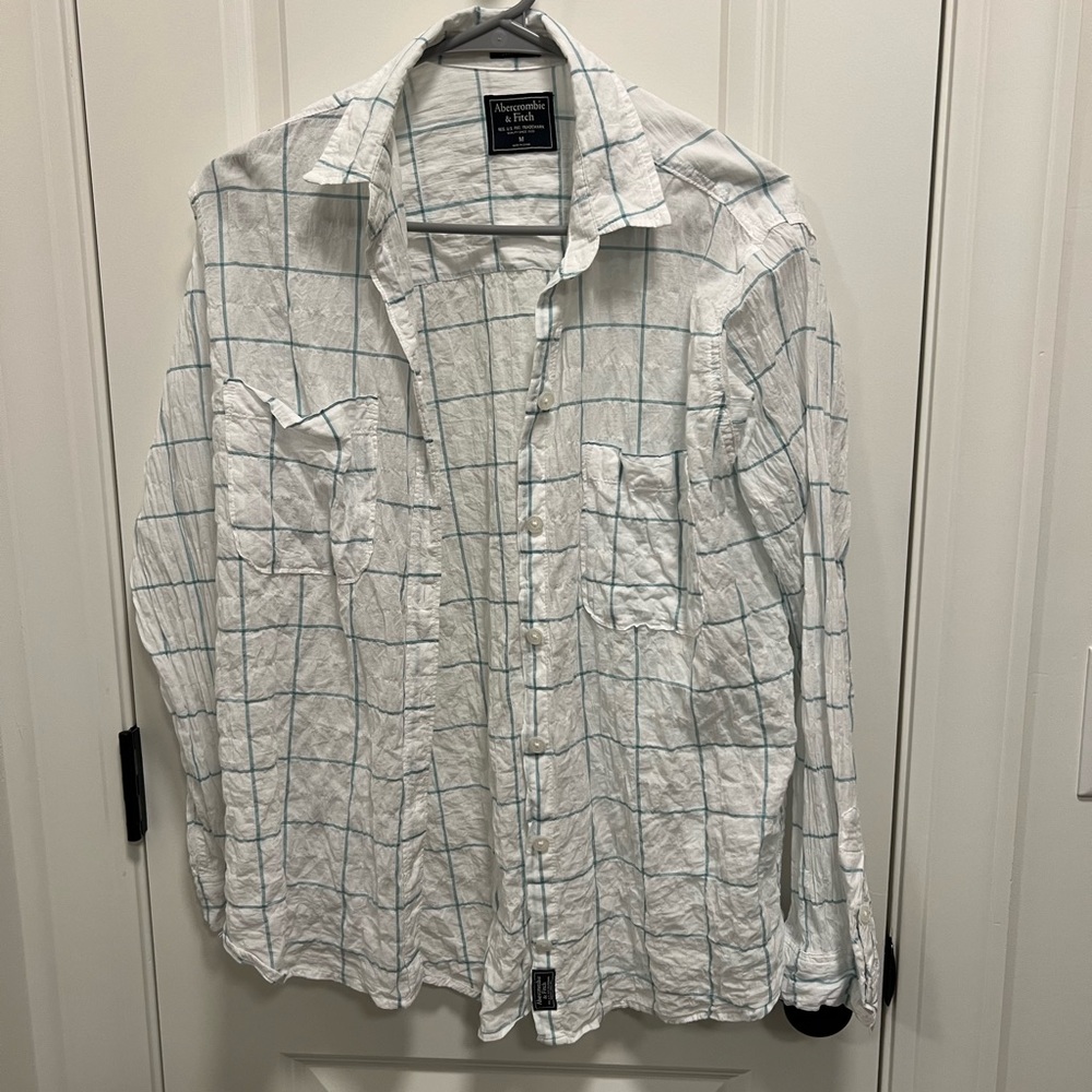 Light button down Abercrombie & Fitch shirt SZ medium